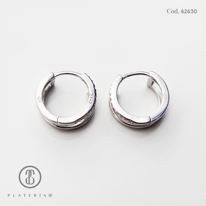 HUGGIE RODINADO ZIRCON PLATA.925