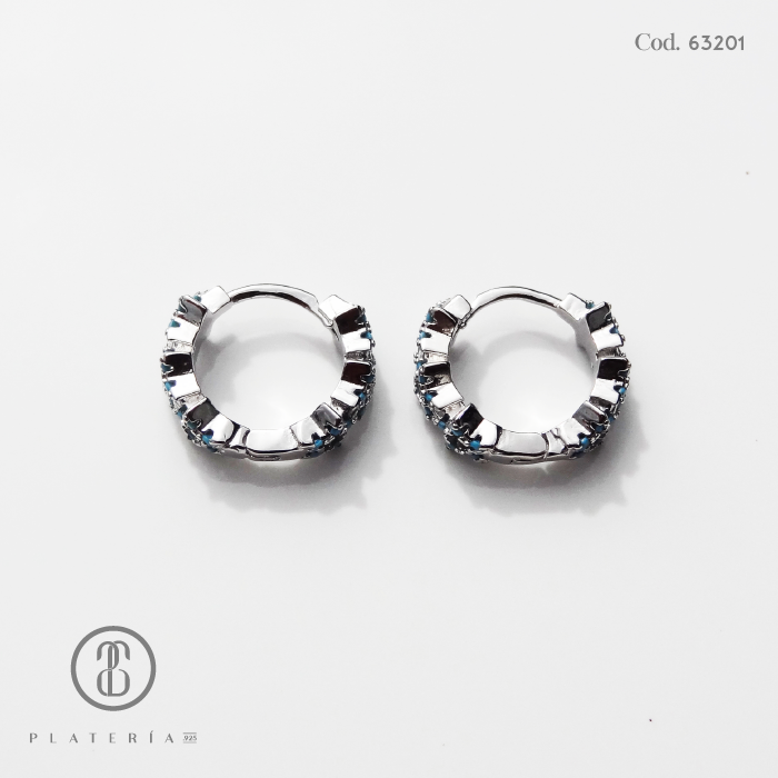 HUGGIE RODINADO ESTRELLITAS CELESTE PLATA.925