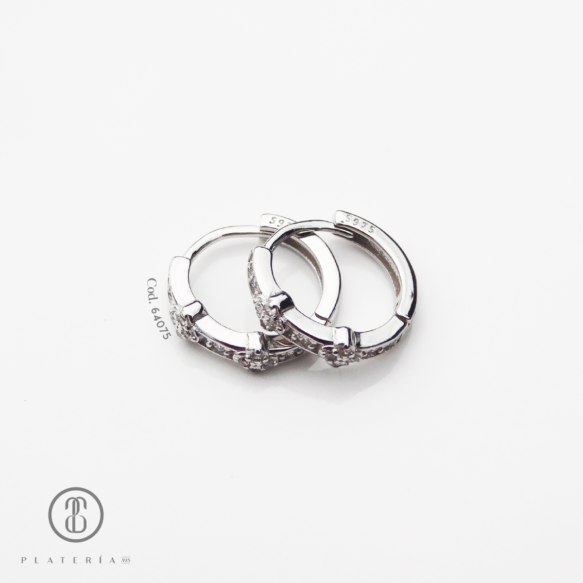 HUGGIE RODINADO FLORCITA PLATA.925