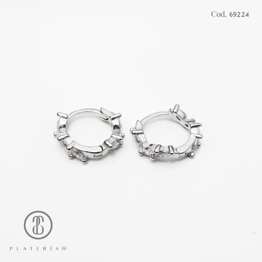 HUGGIE RODINADO HOJITAS ZIRCON PLATA.925