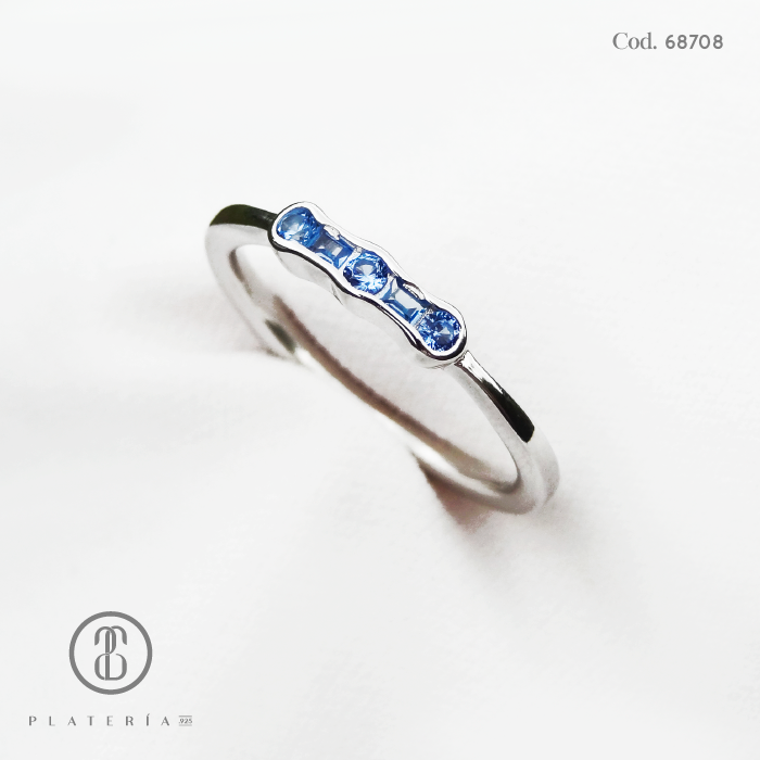 ANILLO RODINADO ZIRCON AZUL PLATA.925