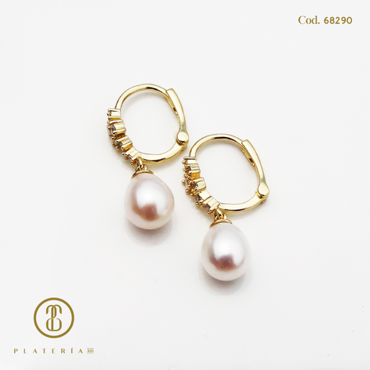 HUGGIE DORADO BAÑO 14K PERLA CULTIVADA PLATA.925