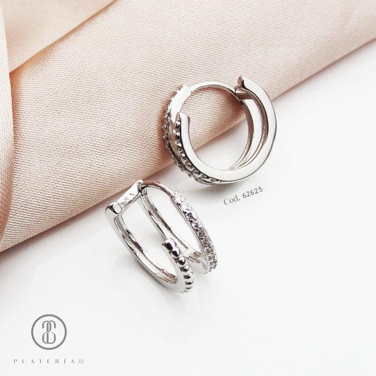 HUGGIE RODINADO ZIRCON PLATA.925