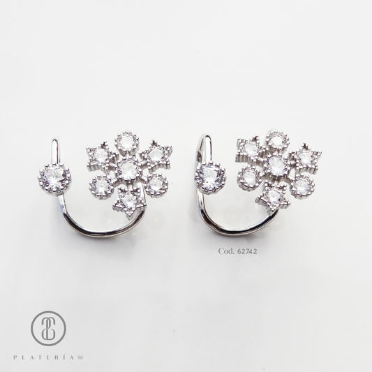 EAR CUFF RADINADO ESTRELLA ZIRCON PLATA.925