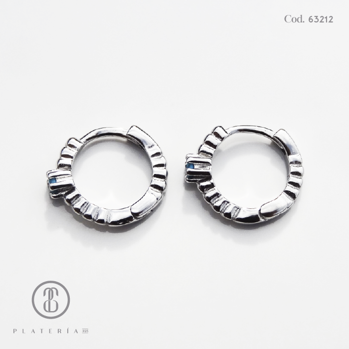 HUGGIE RODINADO PIEDRA CELESTE PLATA.925