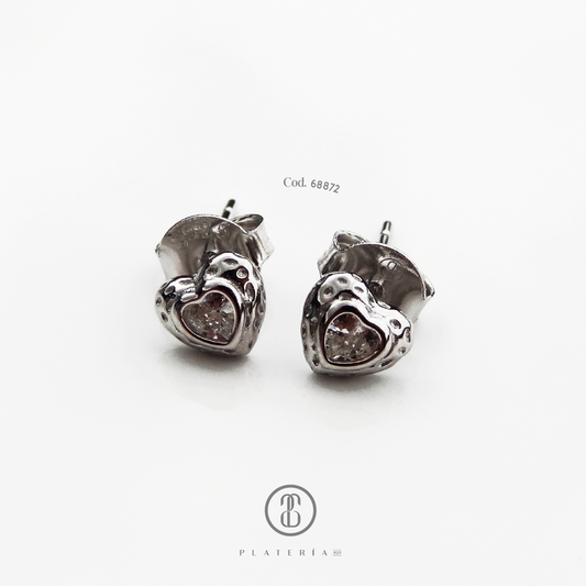 ARETE RODINADO CORAZON LABRADO PLATA.925