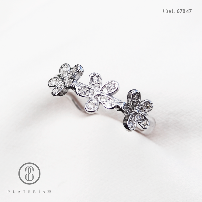 ANILLO RODINADO FLORCITAS PLATA.925