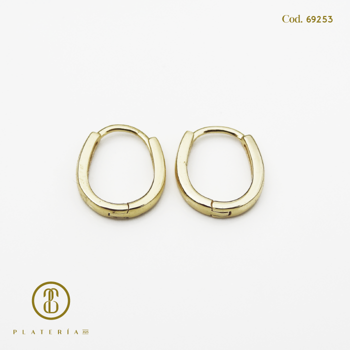 HUGGIE DORADA BAÑO 14K OVALADA PLATA.925