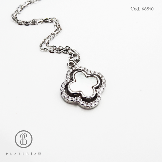 GARGANTILLA RODINADA TREBOL NACAR PLATA.925
