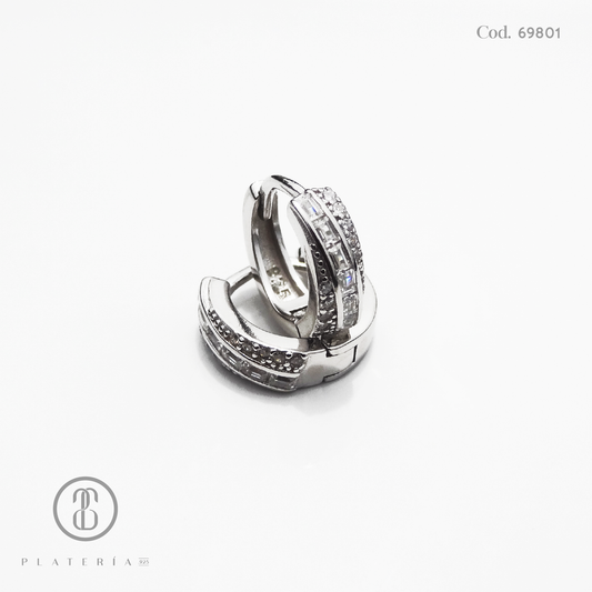 HUGGIE RODINADO ZIRCON 14MM PLATA.925