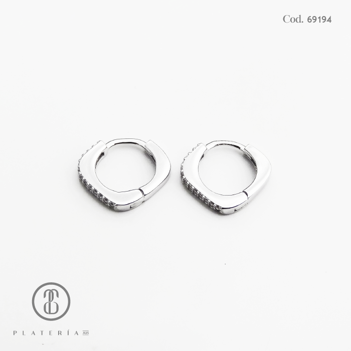 HUGGIE RODINADO CUADRADO PAVE PLATA.925