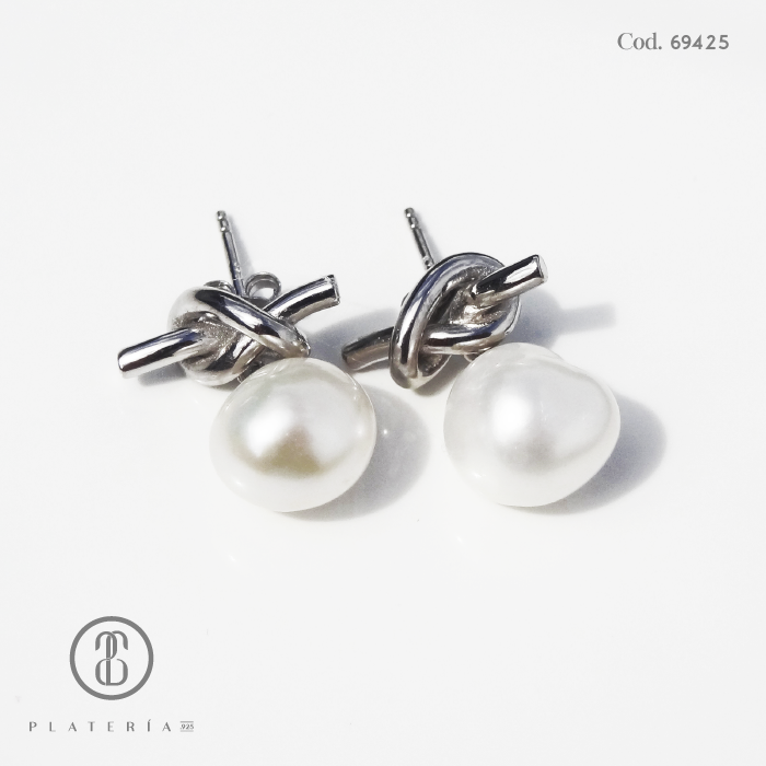 ARETE RODINADO NUDO PERLA CULTIVADO PLATA.925