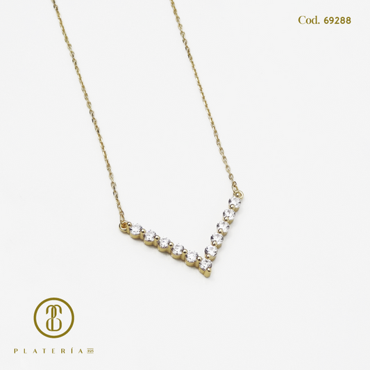 GARGANTILLA DORADA BAÑO 14K ZIRCON EN V PLATA.925