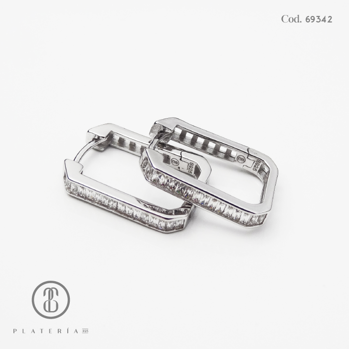 HUGGIE RODINADO 17X12MM CUADRADO ZIRCON PLATA.925