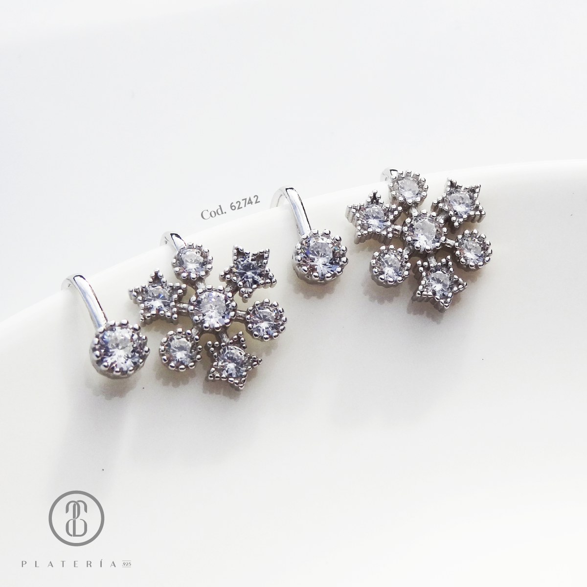 EAR CUFF RADINADO ESTRELLA ZIRCON PLATA.925